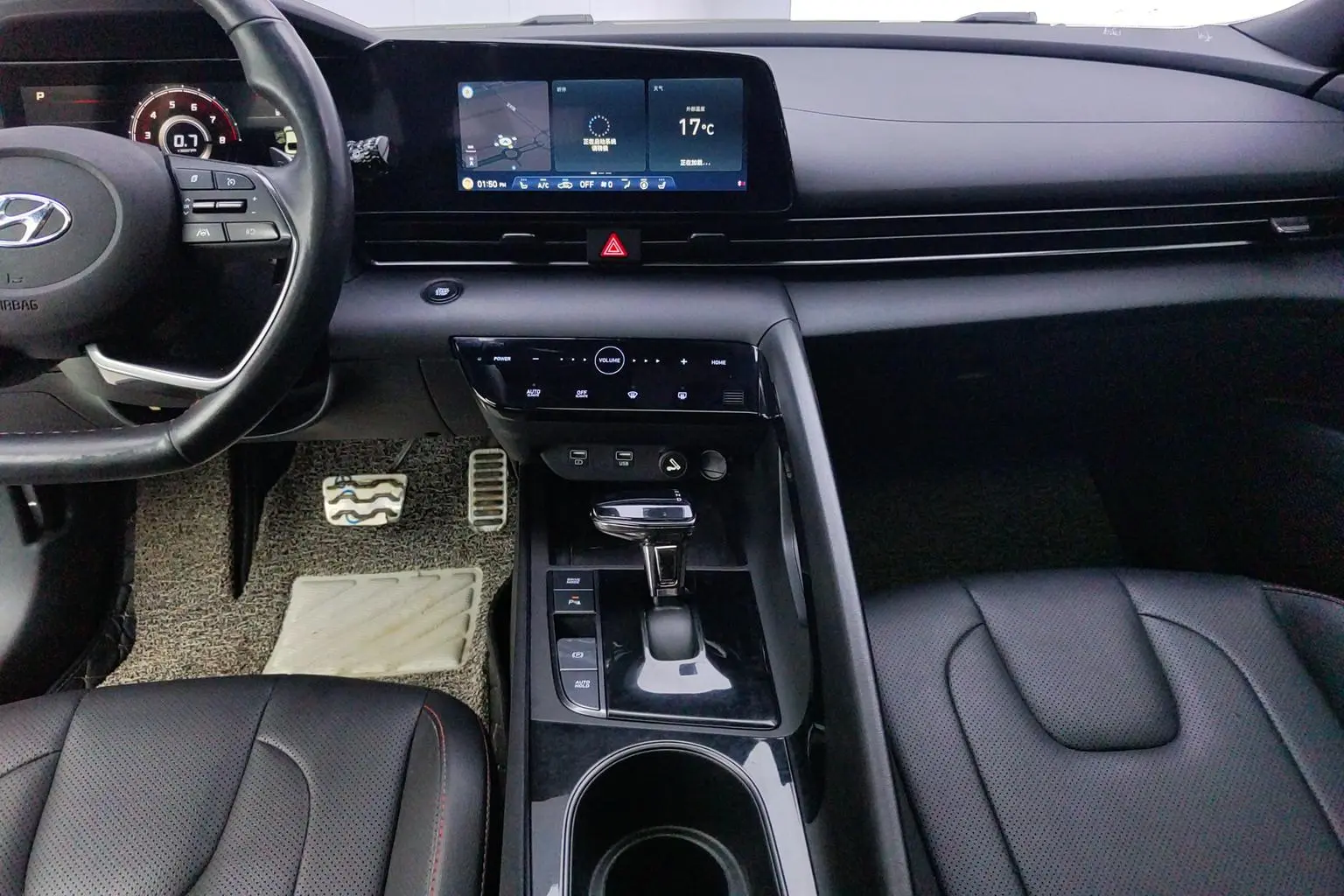 Hyundai 2021 240TGDi DCT LUX Premium