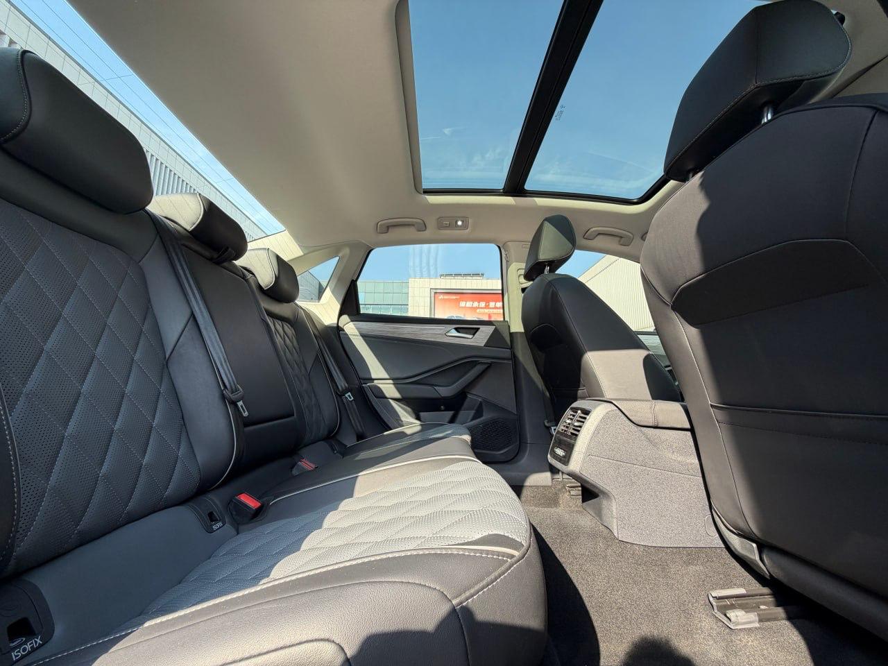 Volkswagen Jetta (Sagitar)