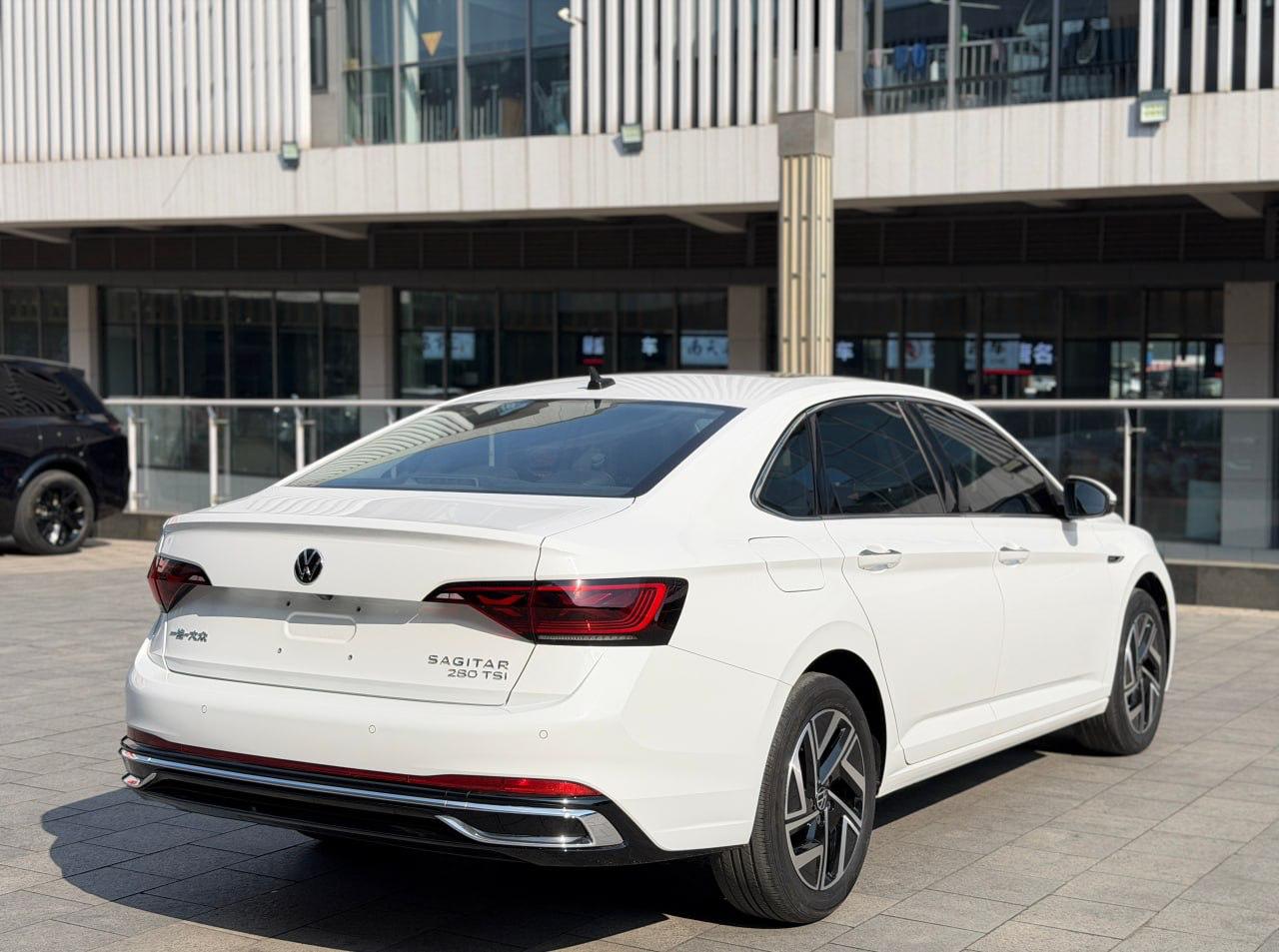 Volkswagen Jetta (Sagitar)
