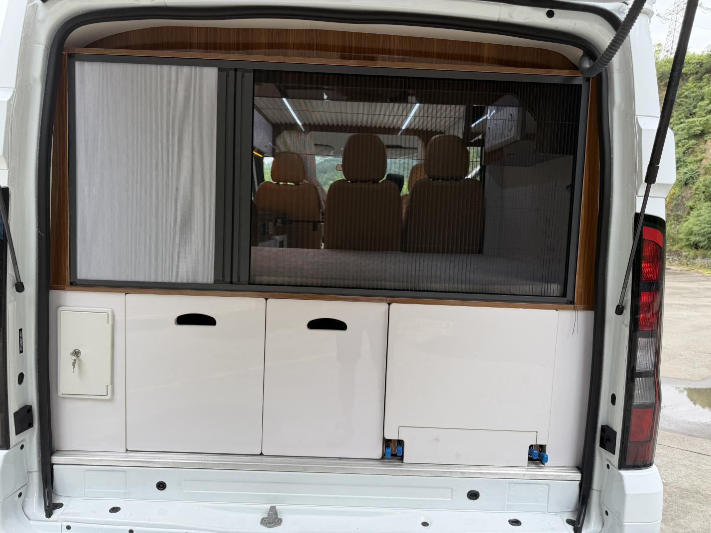 2024 2.0T Auto Diesel Business 7 seat