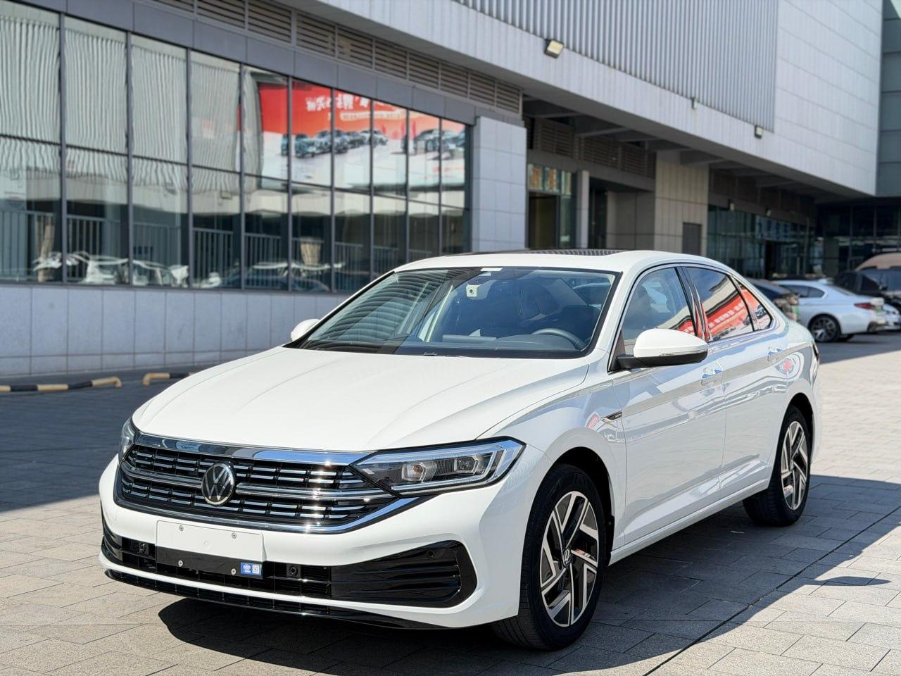 Volkswagen Jetta (Sagitar)