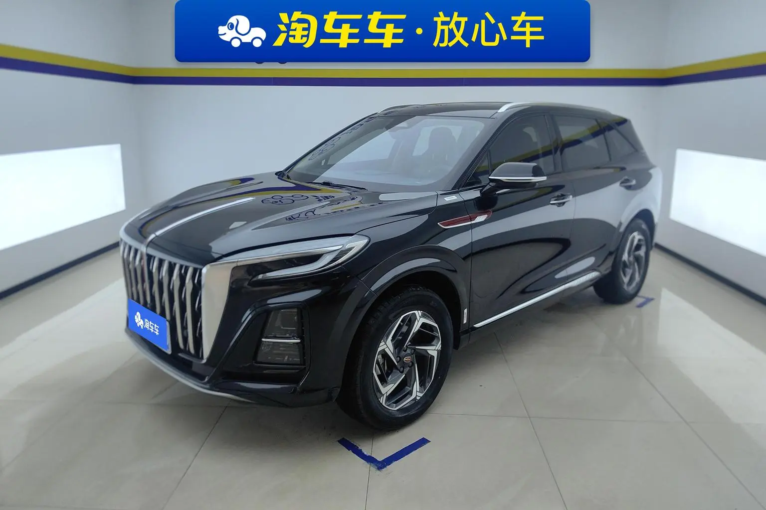 Hongqi HS3 2023 1.5T