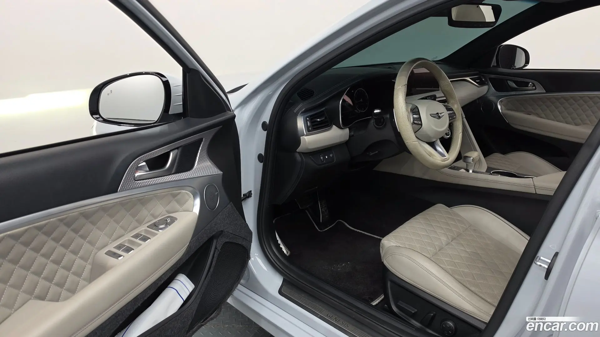Genesis G70 Gasoline 2.0T 2WD
