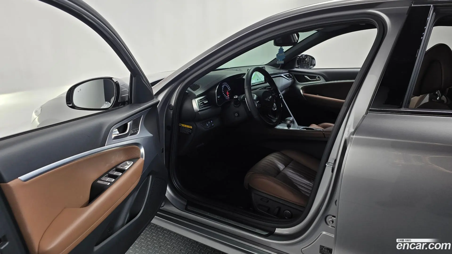 Genesis G70 2.0T AWD