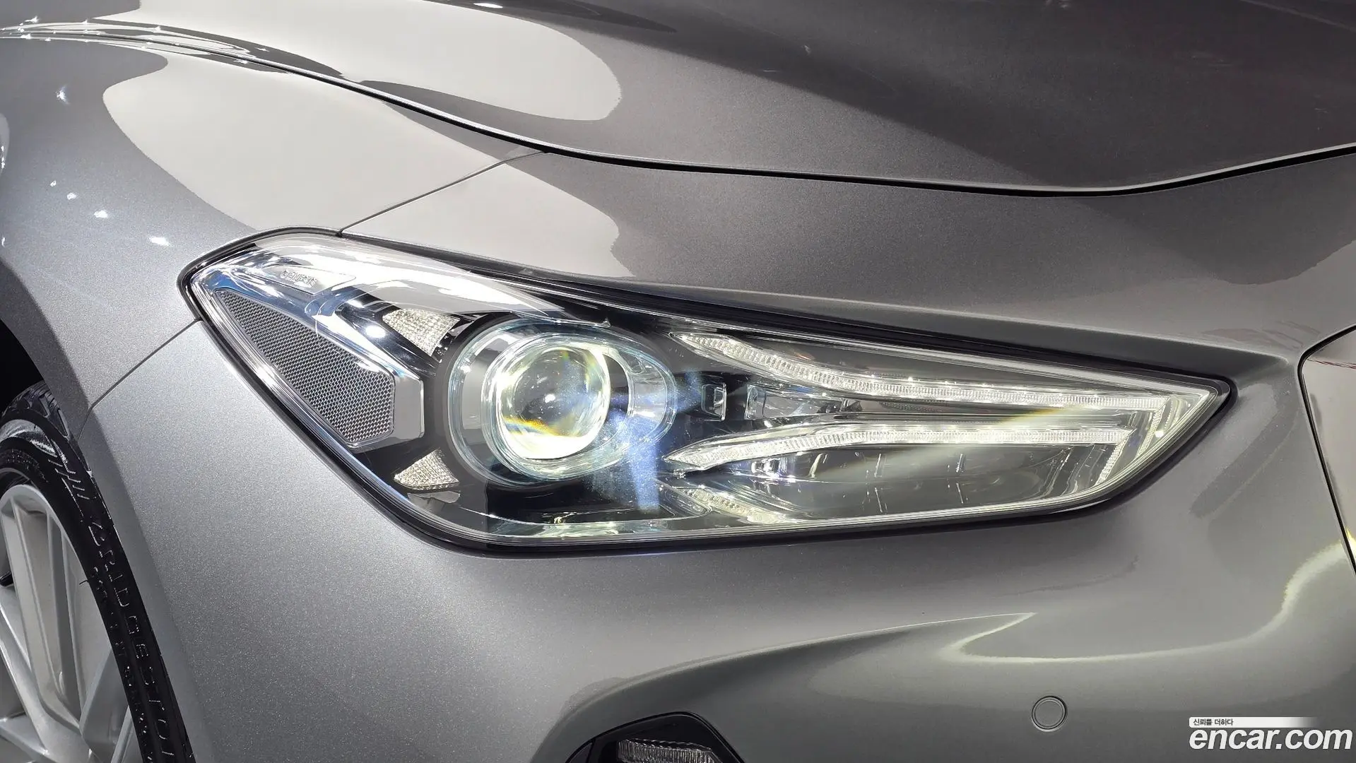 Genesis G70 2.0T AWD