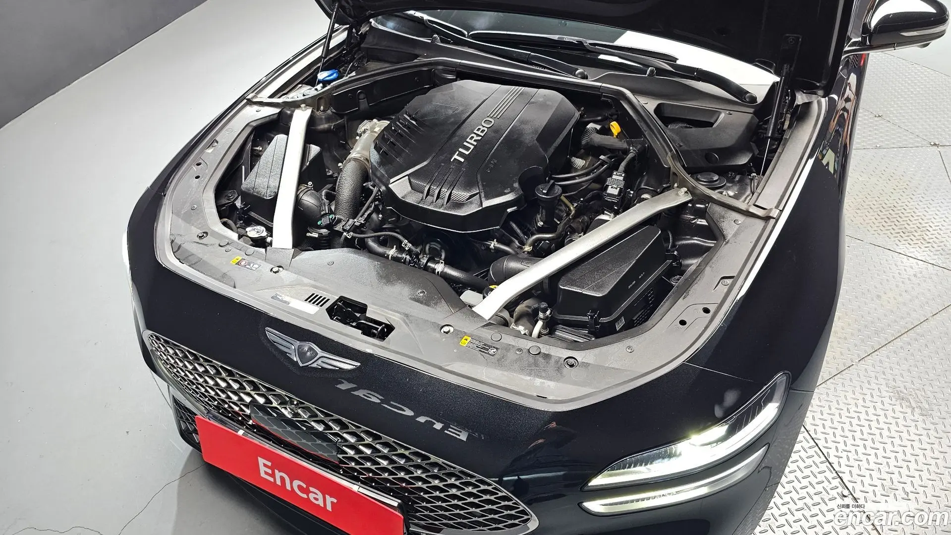 Genesis G70 Gasoline 3.3T 4WD 2018