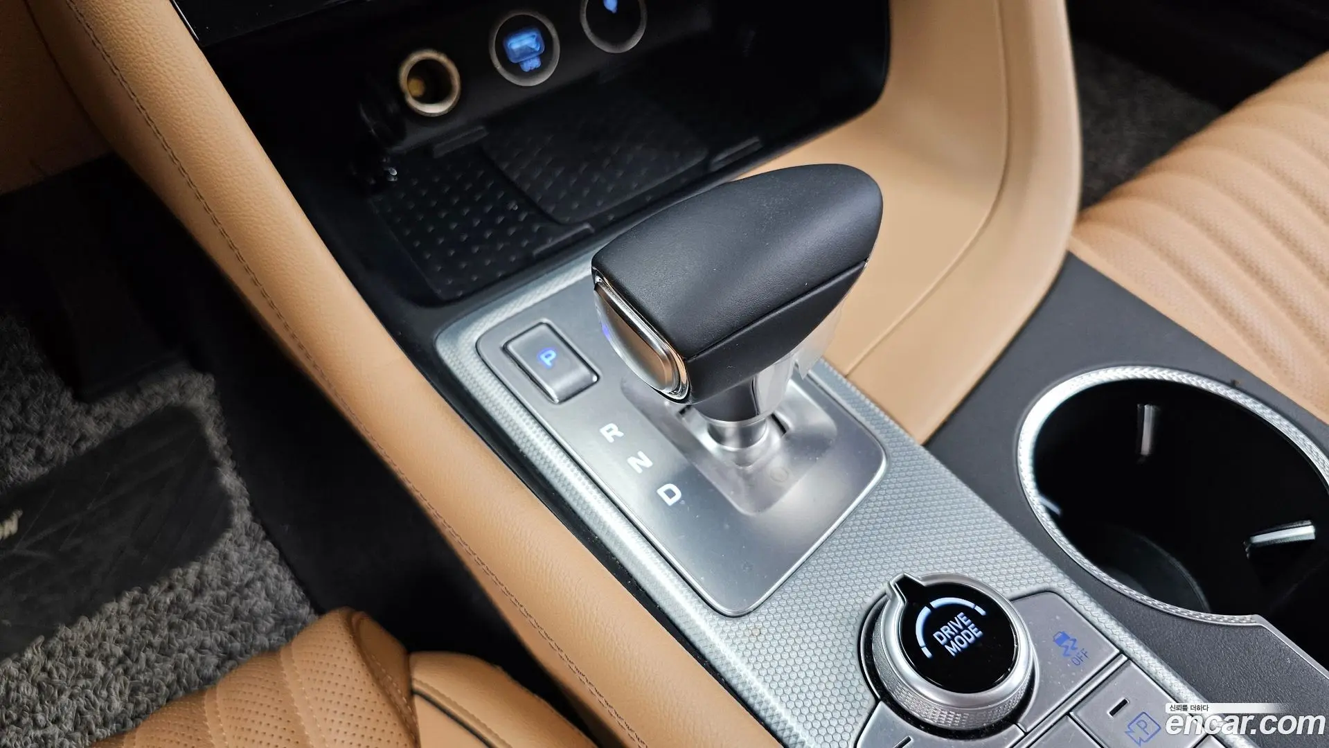 Genesis G70 Gasoline 3.3T 4WD 2018