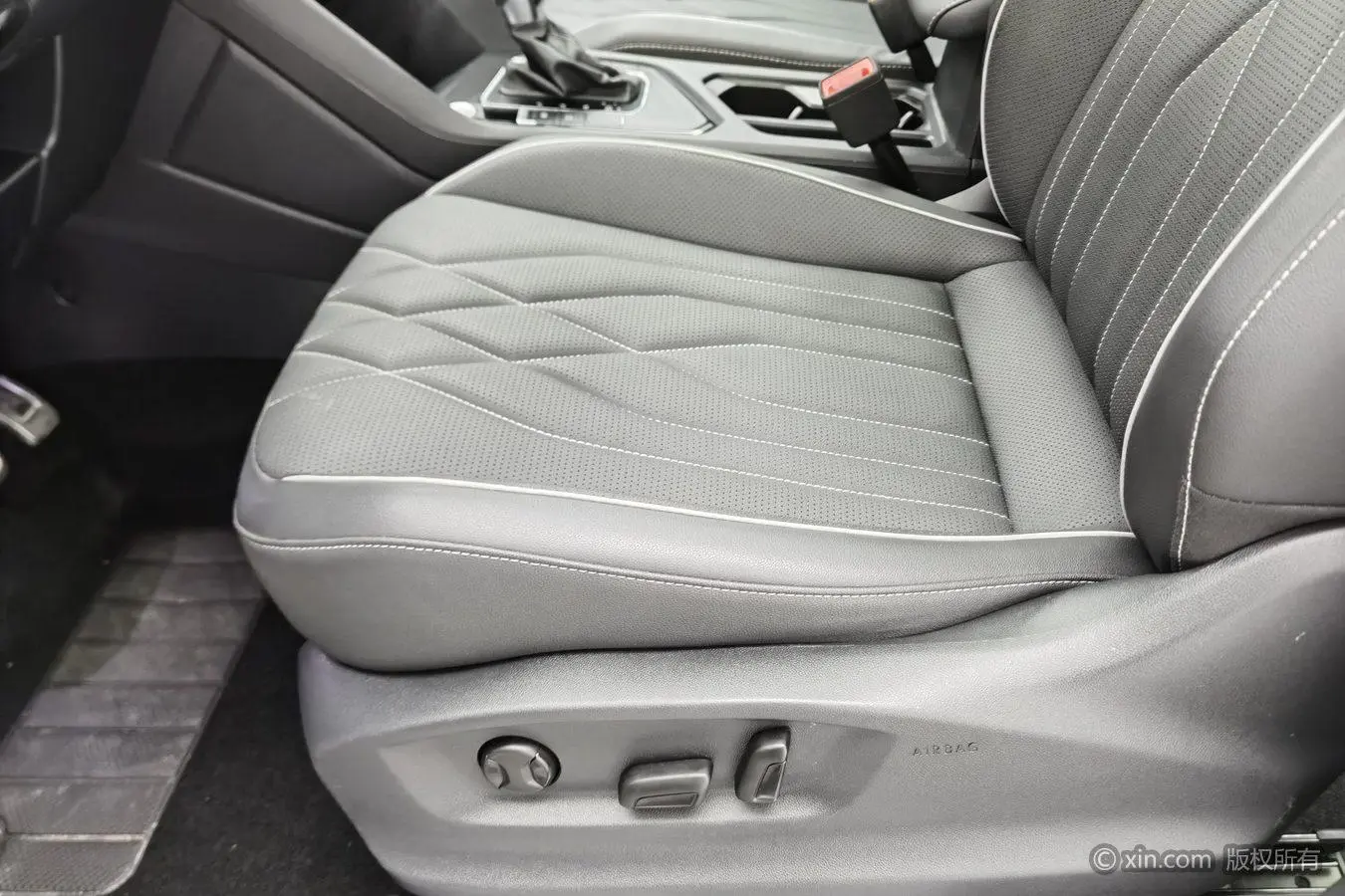 Volkswagen Tiguan L 2022 330TSI Auto 2WD R-Line Premium Enjoy