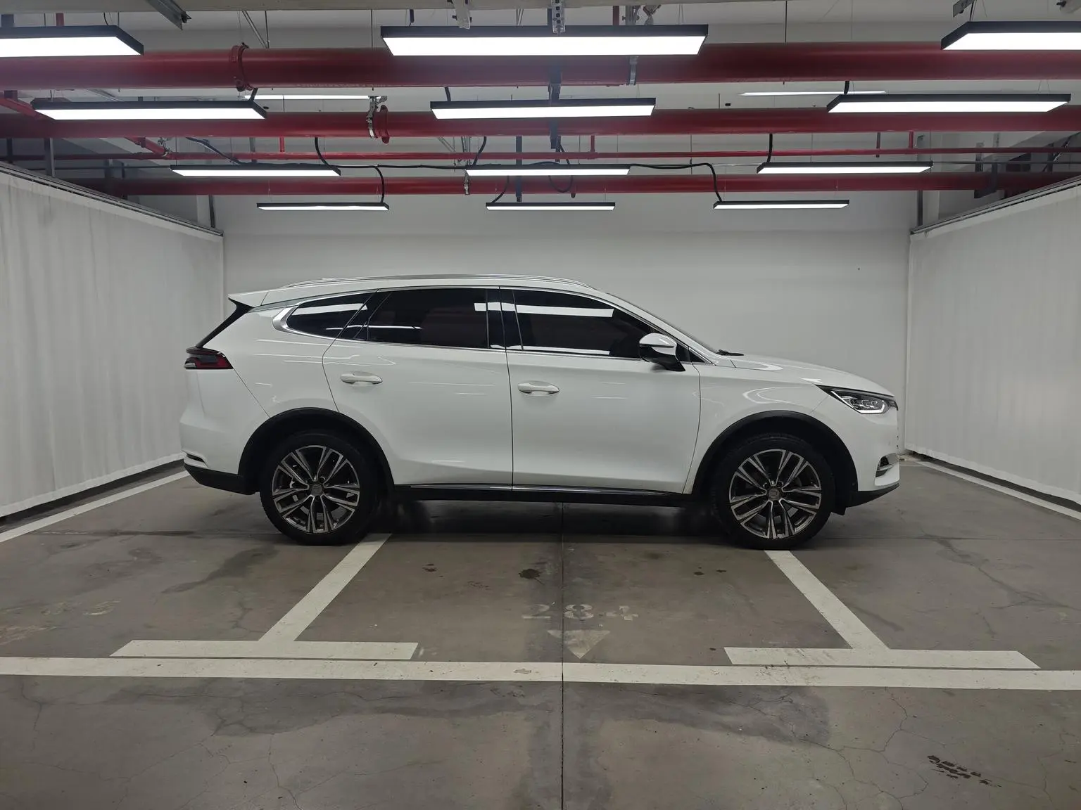 BYD Tang 2018 2.0T Auto Smart Connected Distinguished 7 seat China V