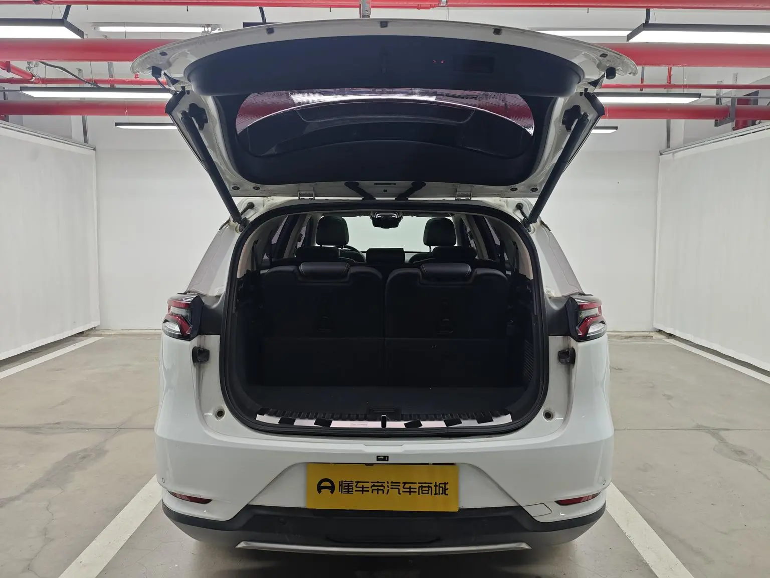 BYD Tang 2018 2.0T Auto Smart Connected Distinguished 7 seat China V