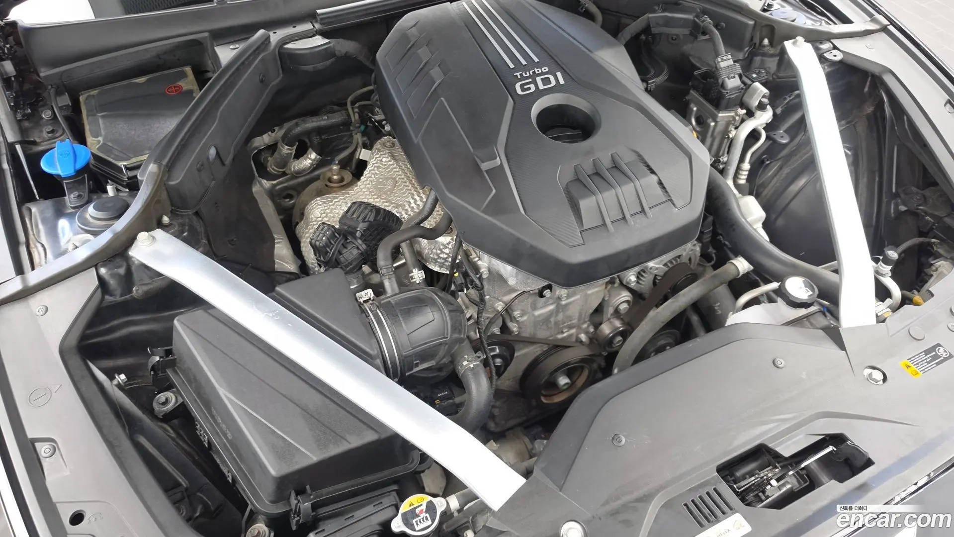 Genesis G70 Gasoline 2.0T 4WD