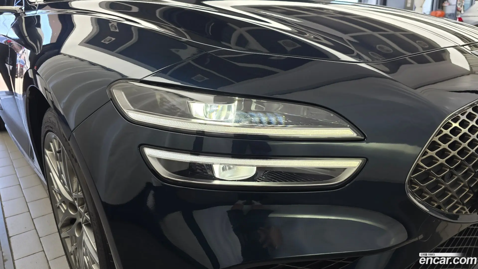 Genesis G70 Gasoline 2.0T 2WD