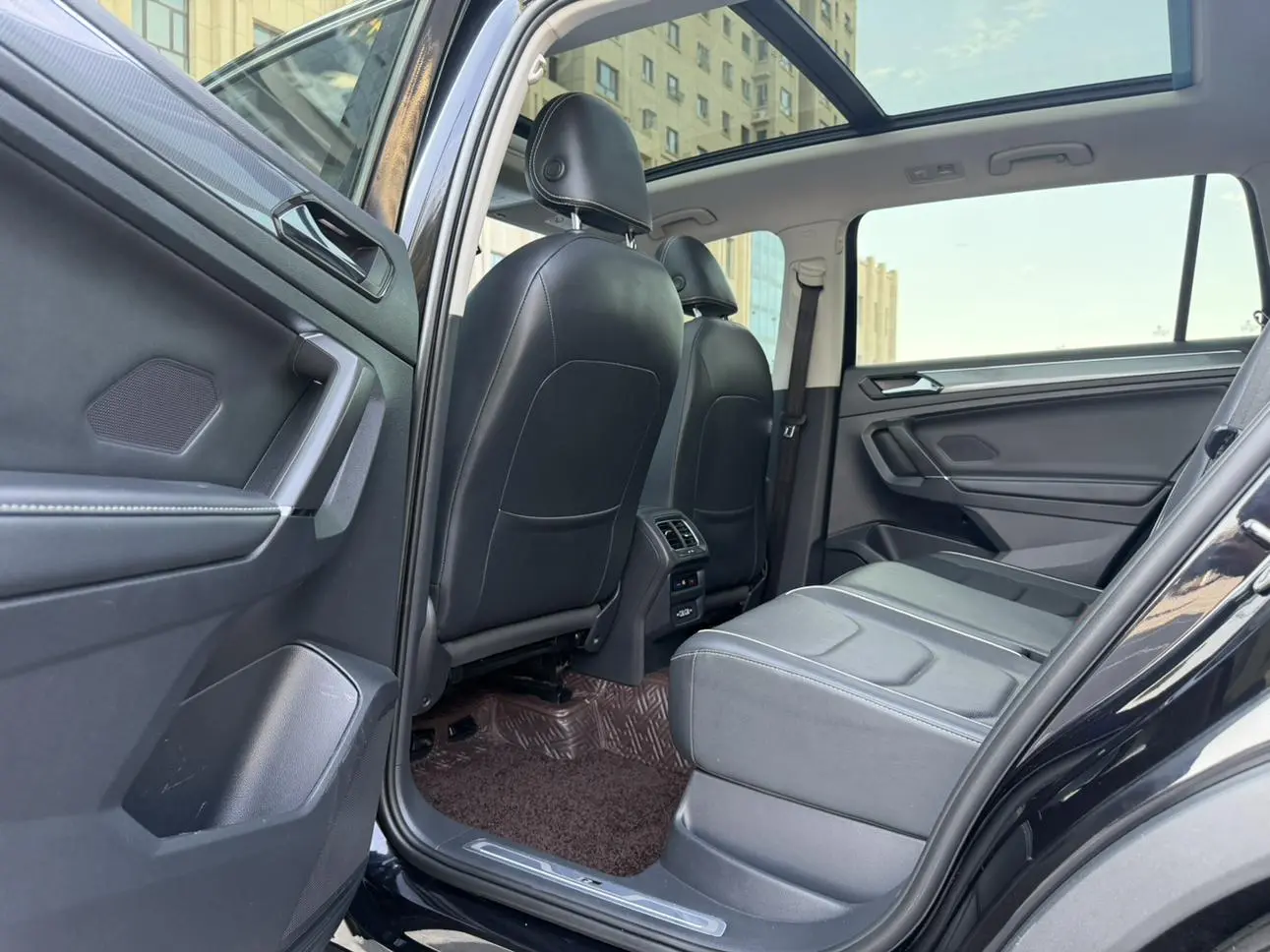 Volkswagen Tiguan L 2020 330TSI Auto 2WD R-Line Flagship China VI
