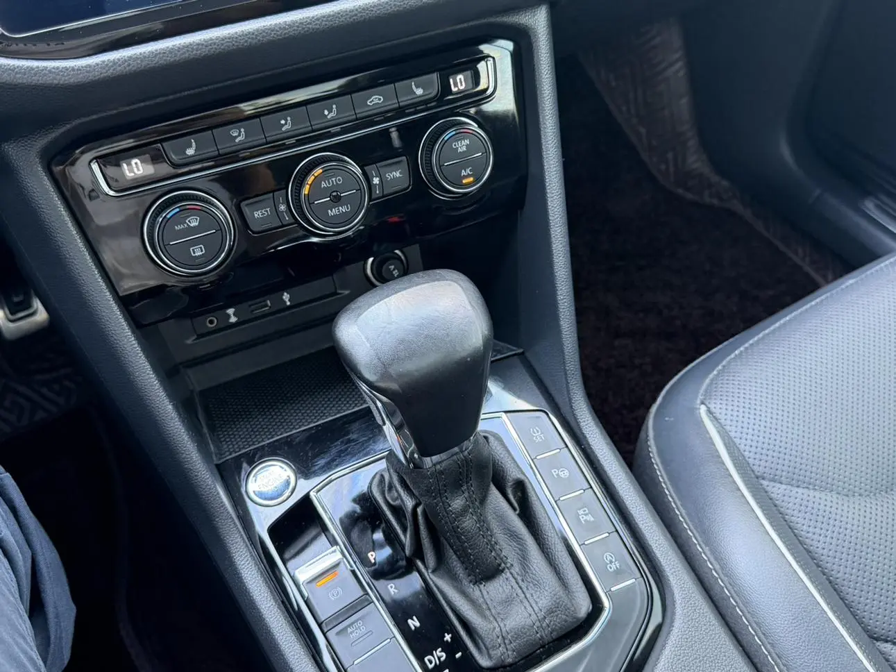 Volkswagen Tiguan L 2020 330TSI Auto 2WD R-Line Flagship China VI