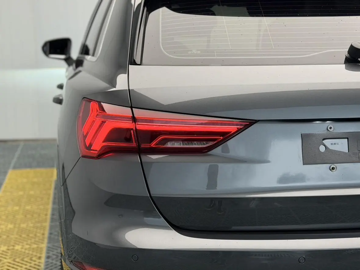 Audi Q3 2021 35 TFSI