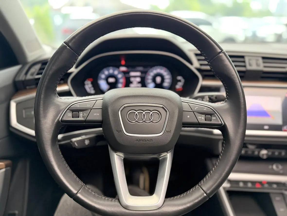 Audi Q3 2021 35 TFSI
