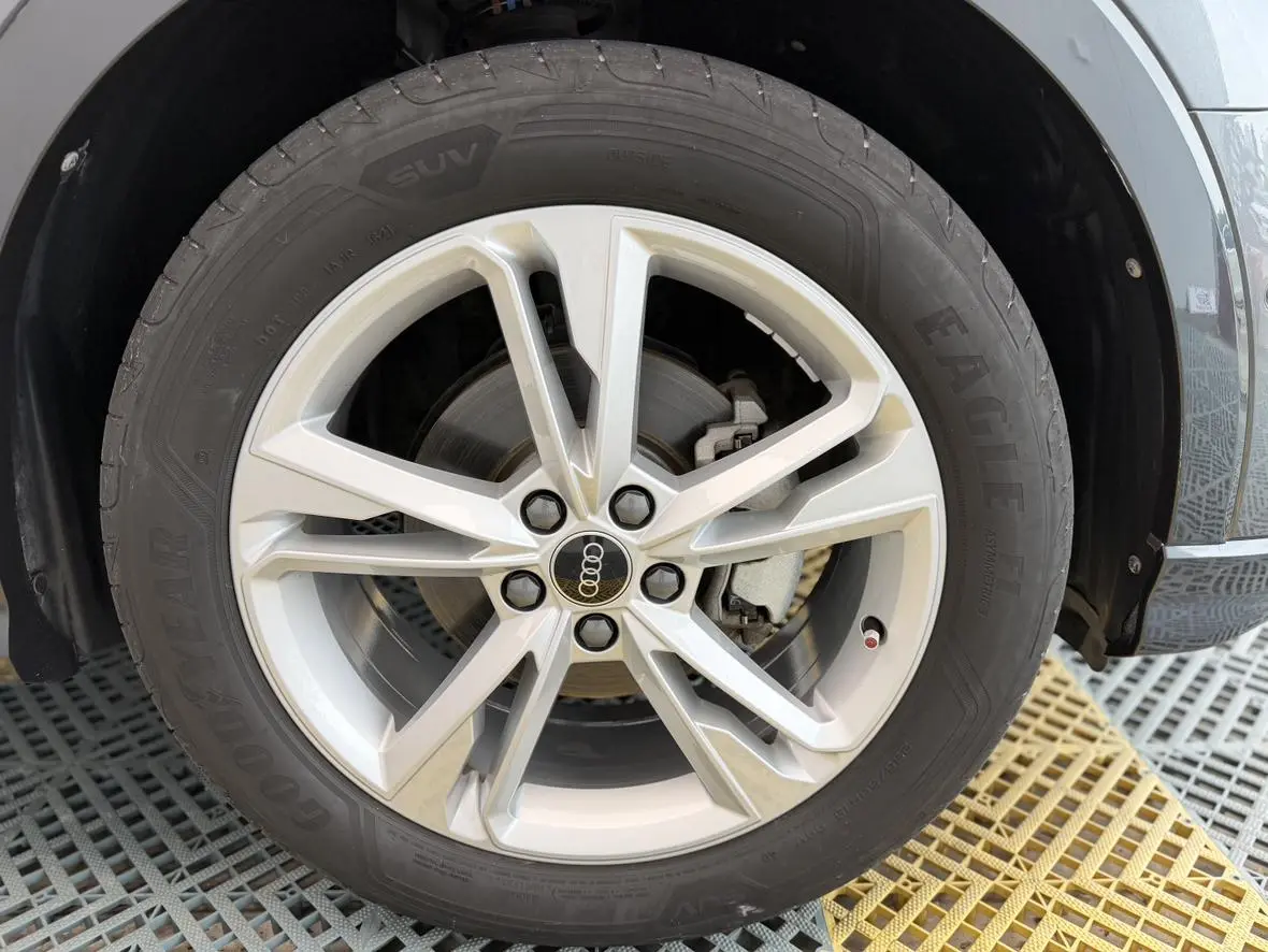 Audi Q3 2021 35 TFSI