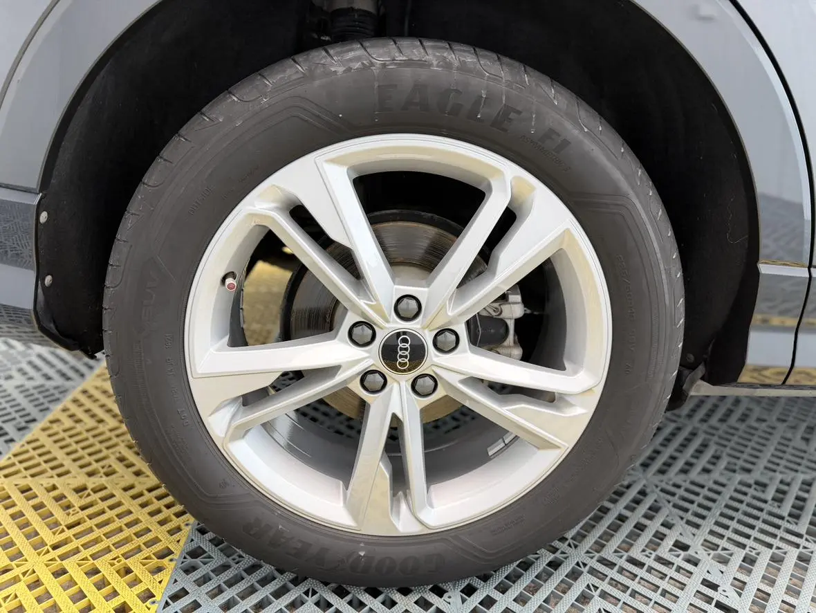 Audi Q3 2021 35 TFSI