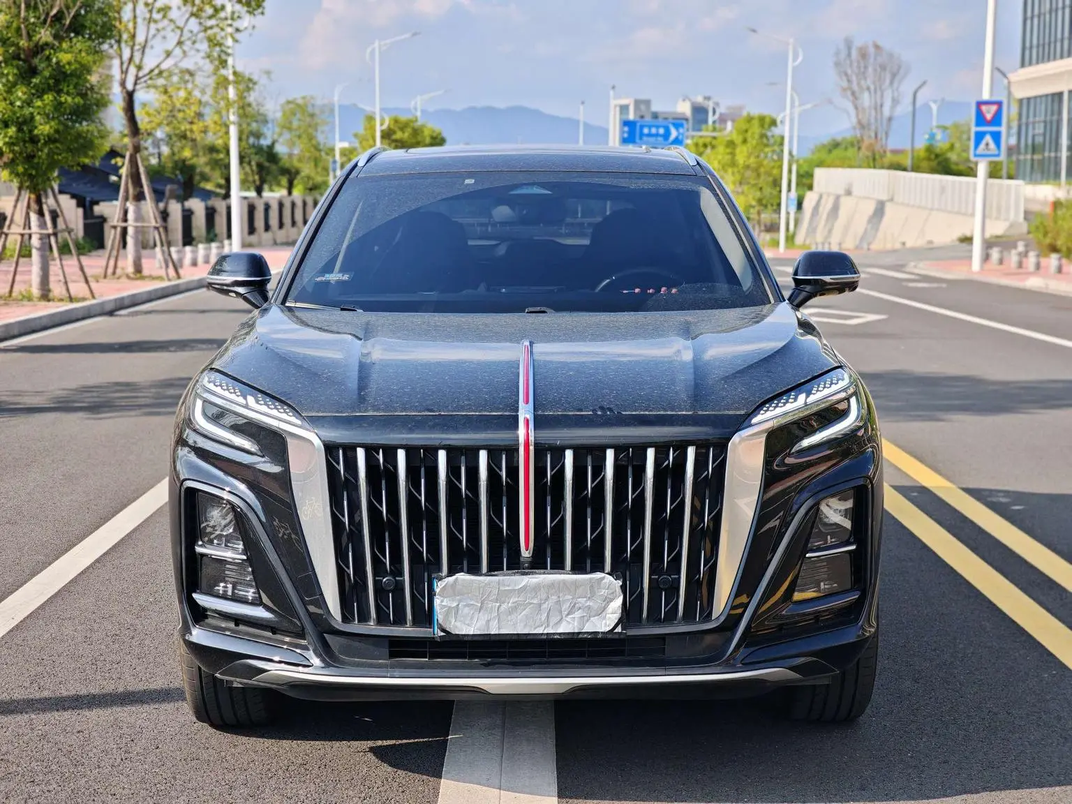 Hongqi HS3 2023 1.5T
