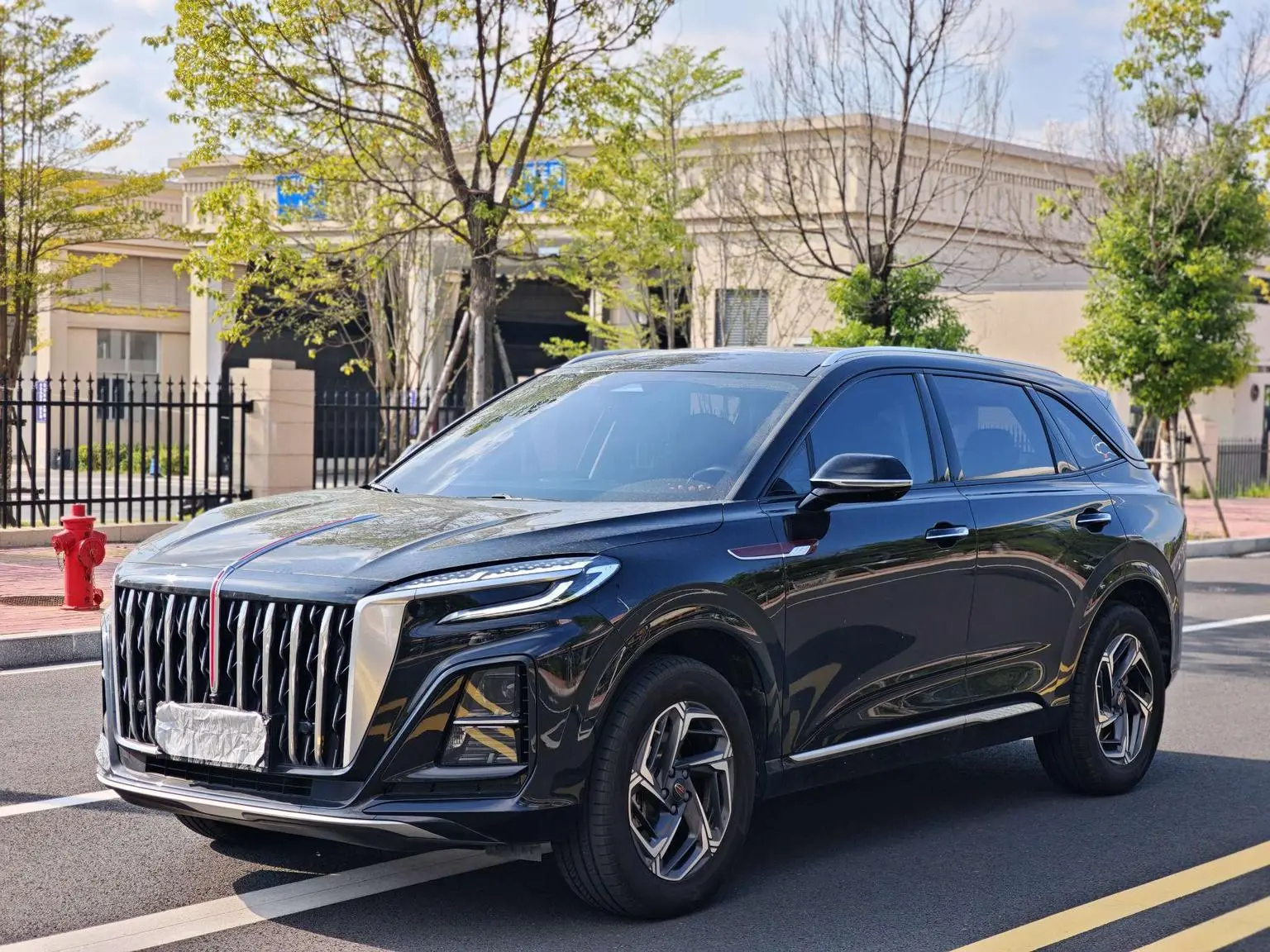 Hongqi HS3 2023 1.5T