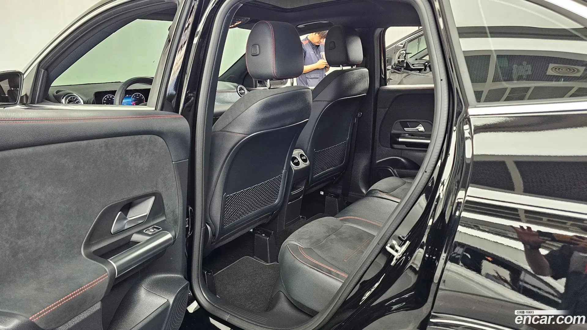 Mercedes-Benz GLA-Class GLA250 4MATIC 2023