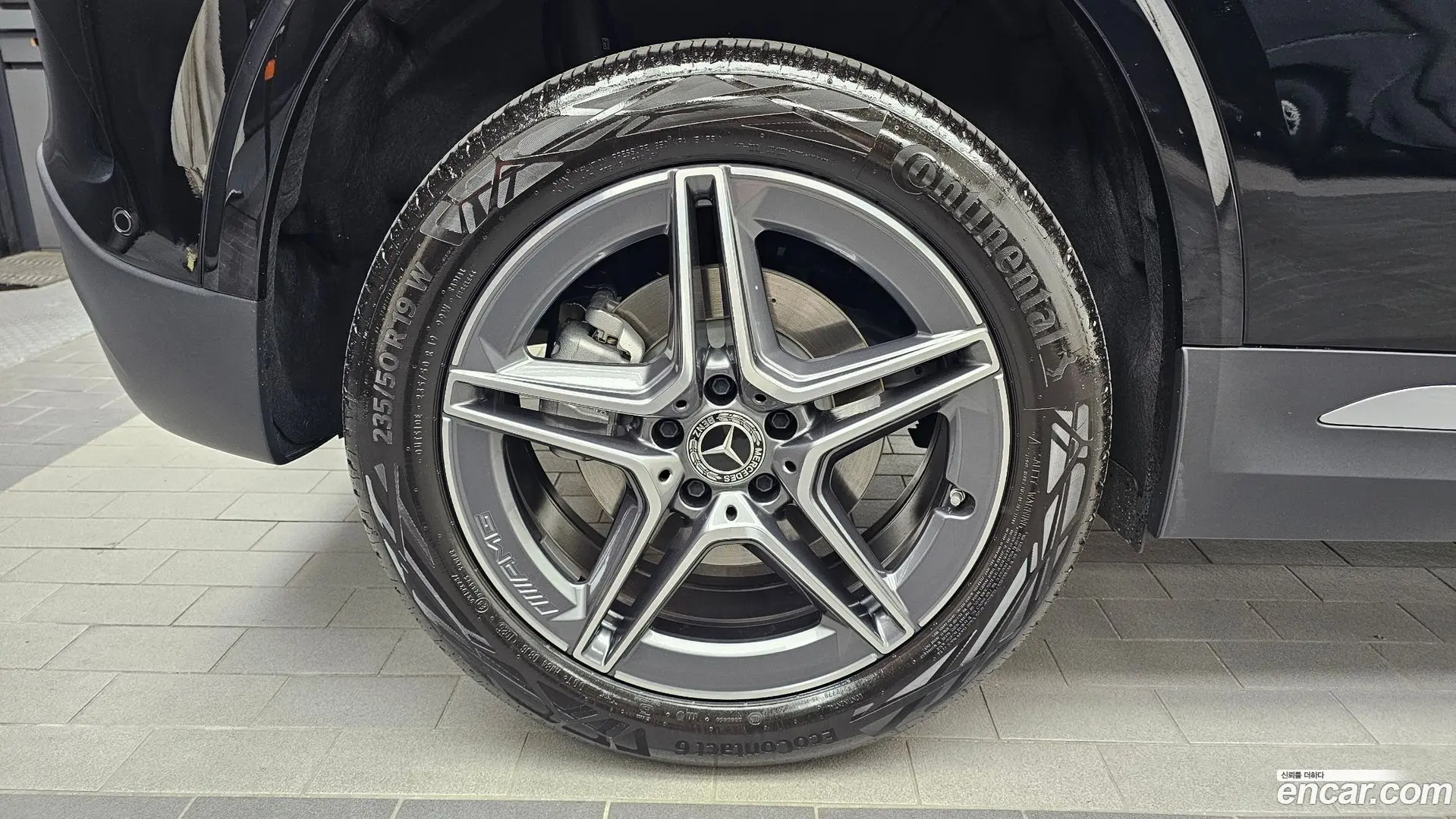Mercedes-Benz GLA-Class GLA250 4MATIC 2023