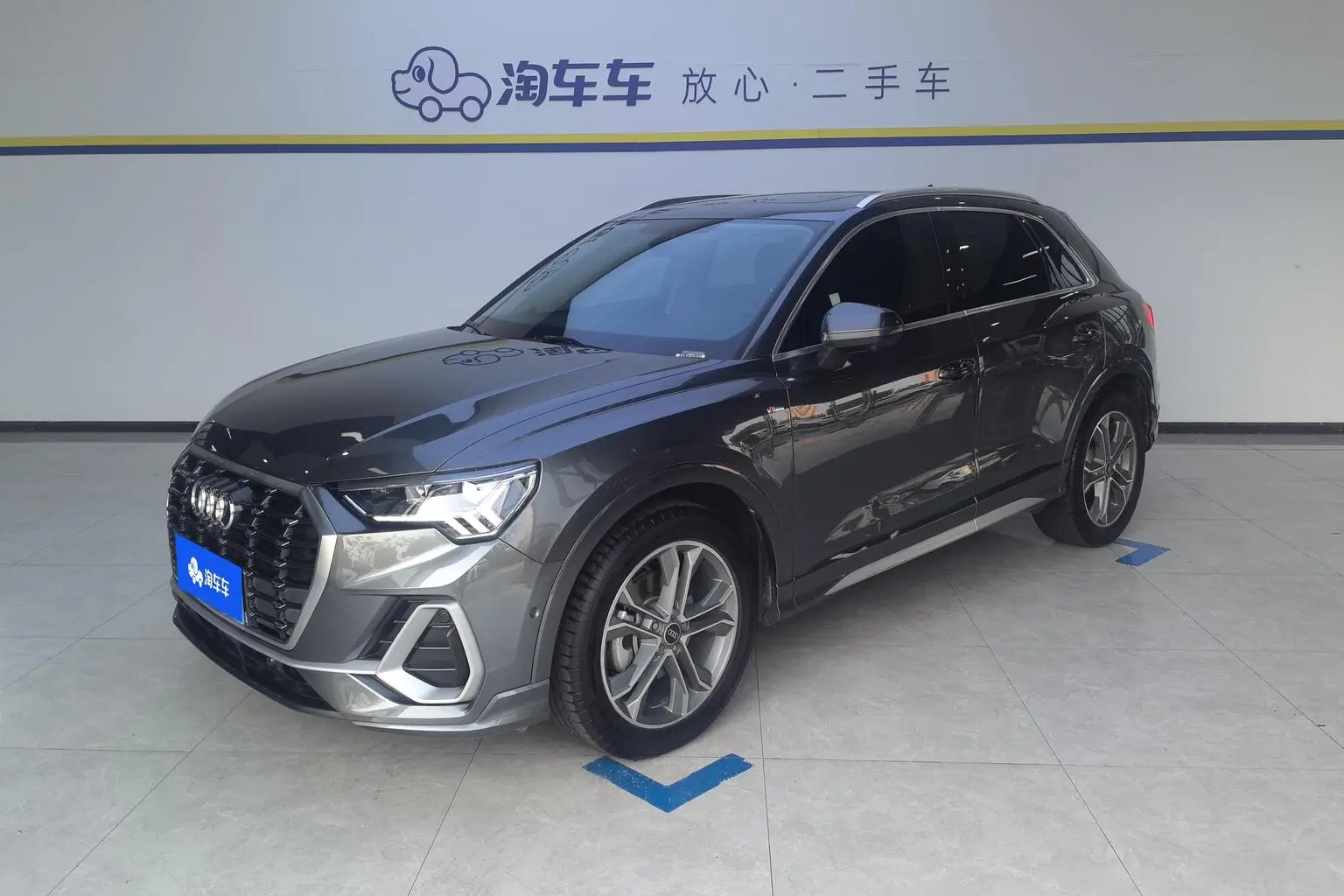 Audi Q3 2022 40 TFSI Dynamic Fashion