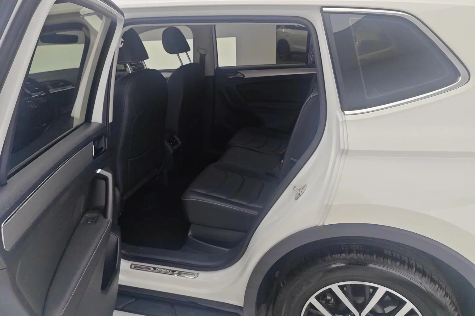 Volkswagen Tiguan L 2018 Facelift 330TSI Auto 2WD Luxury