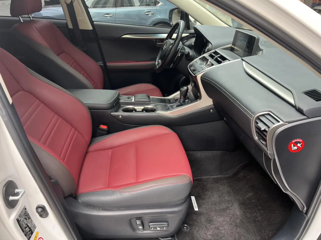 Lexus NX 2018 300 China V