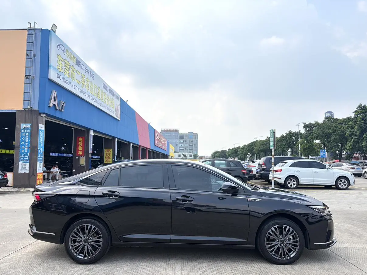 Dongfeng Aeolus Yixuan MAX 2023 1.5T