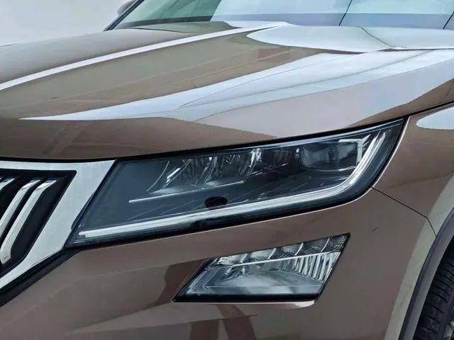 Skoda 2018 TSI330 7 seat 2WD Luxury Premium Enjoy