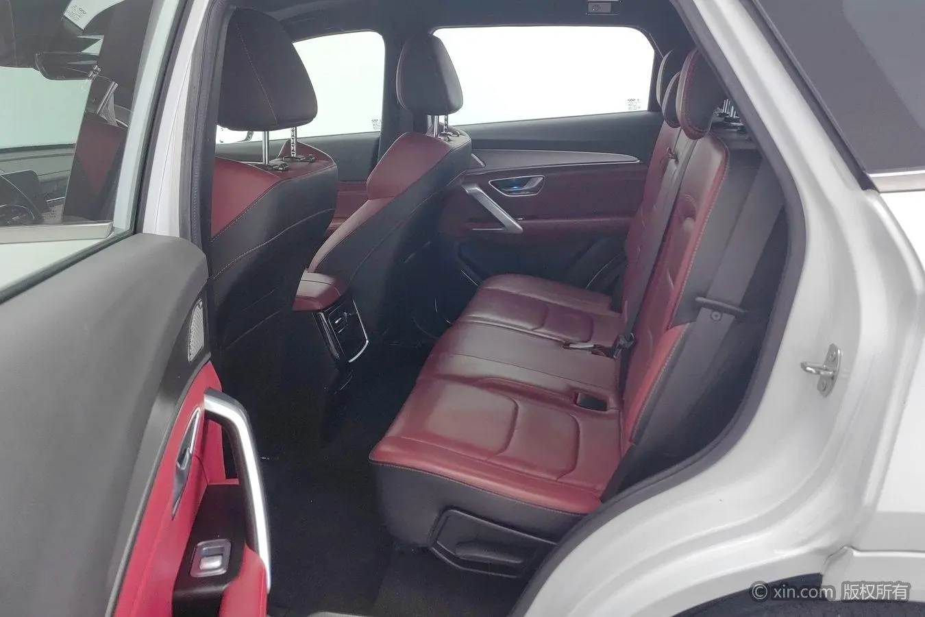 Jetour X70 PLUS 2021 1.6T DCT Pro 7 seat