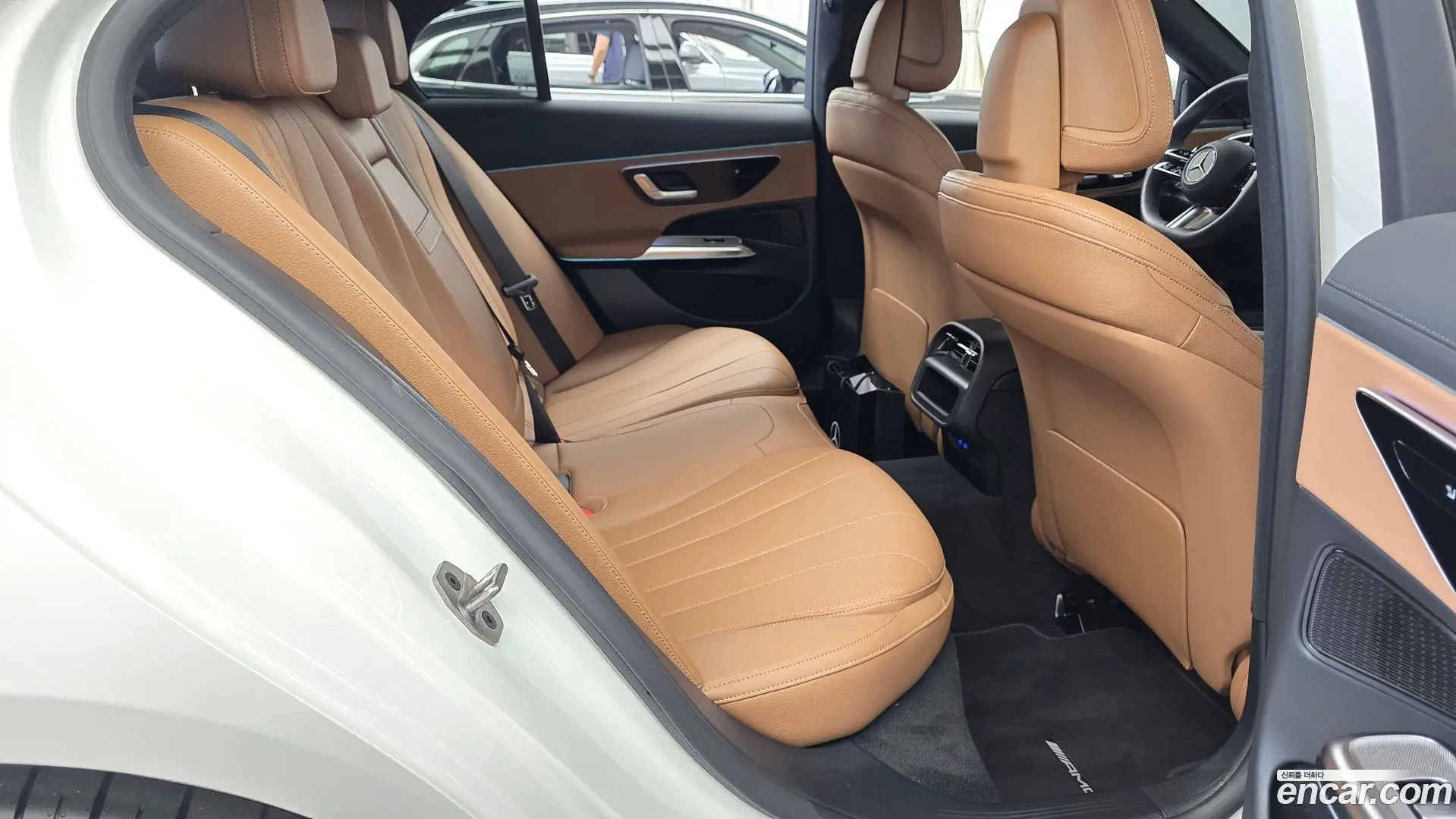 Mercedes-Benz E-Class E200 AMG Line 2024
