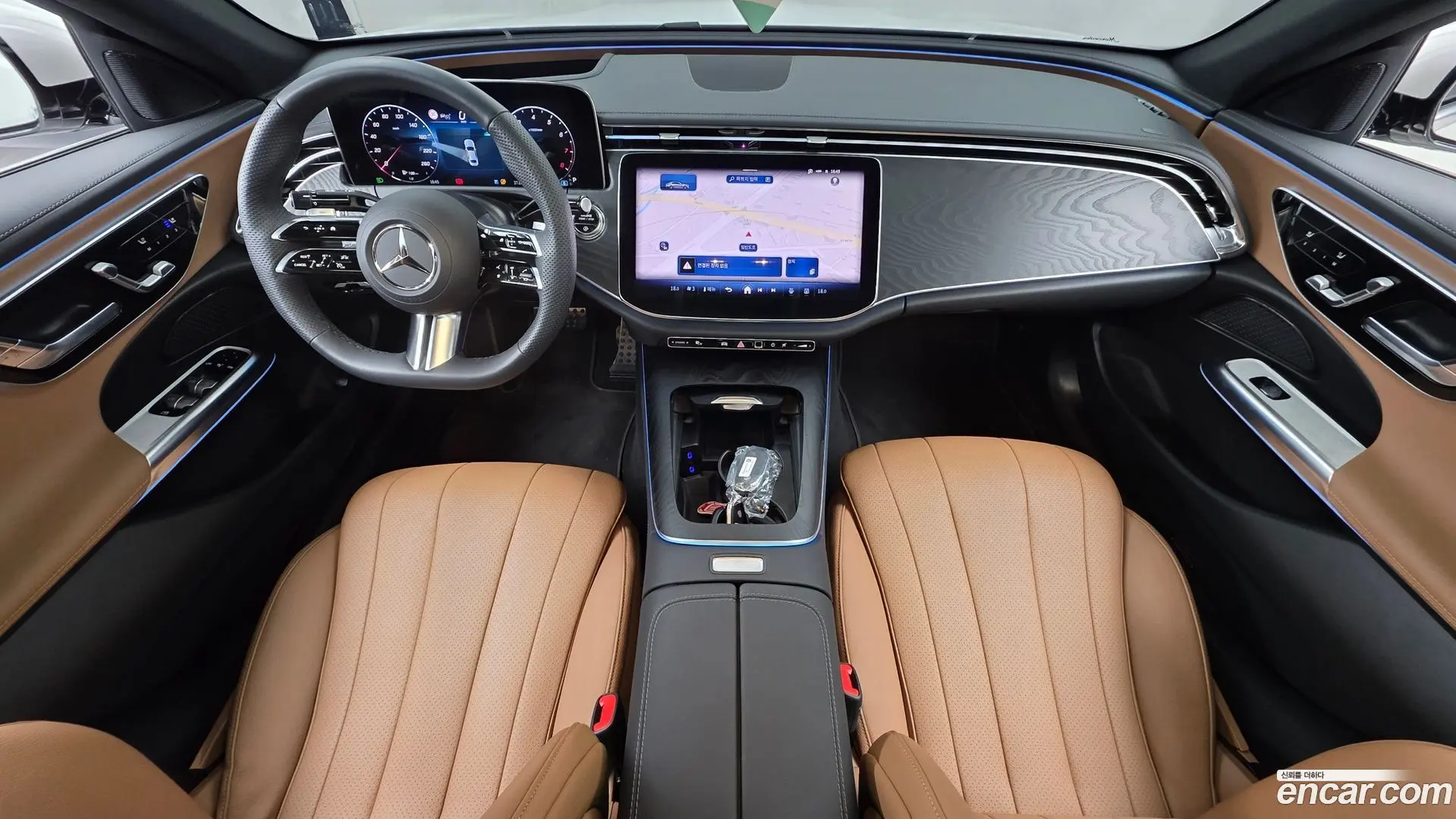 Mercedes-Benz E-Class E200 AMG Line 2024