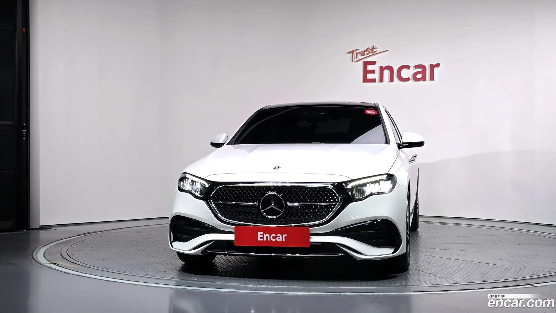 Mercedes-Benz E-Class E200 AMG Line 2024