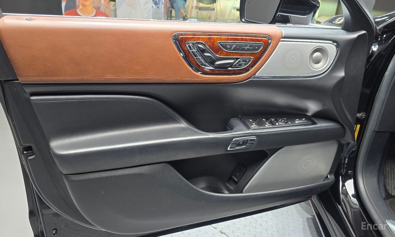 Lincoln Continental 10th Generation 3.0 Presidential AWD 2017