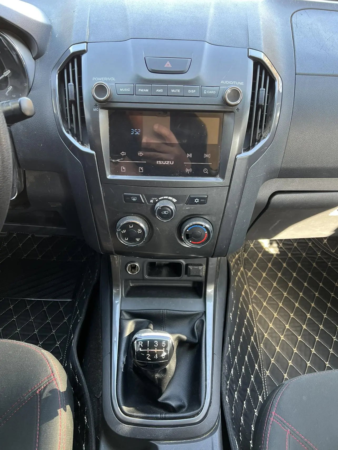 5 TAGA 2021 1.8T Petrol 2WD