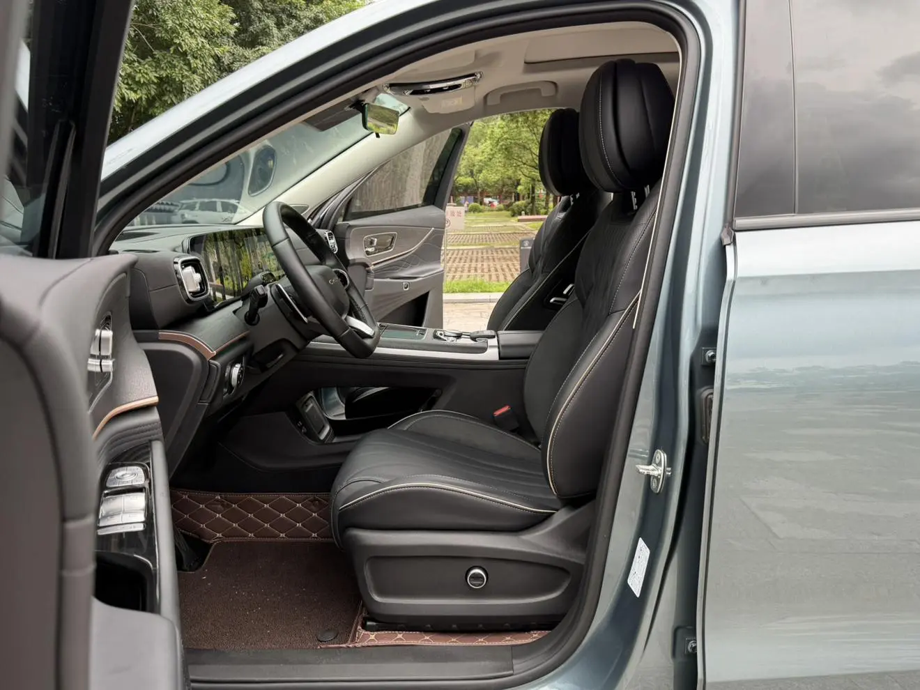 Chery Tiggo 9 2023 2.0T DCT 2WD Premium 5 seat