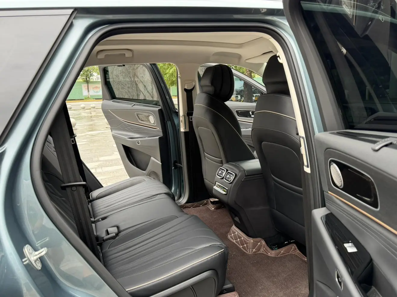 Chery Tiggo 9 2023 2.0T DCT 2WD Premium 5 seat