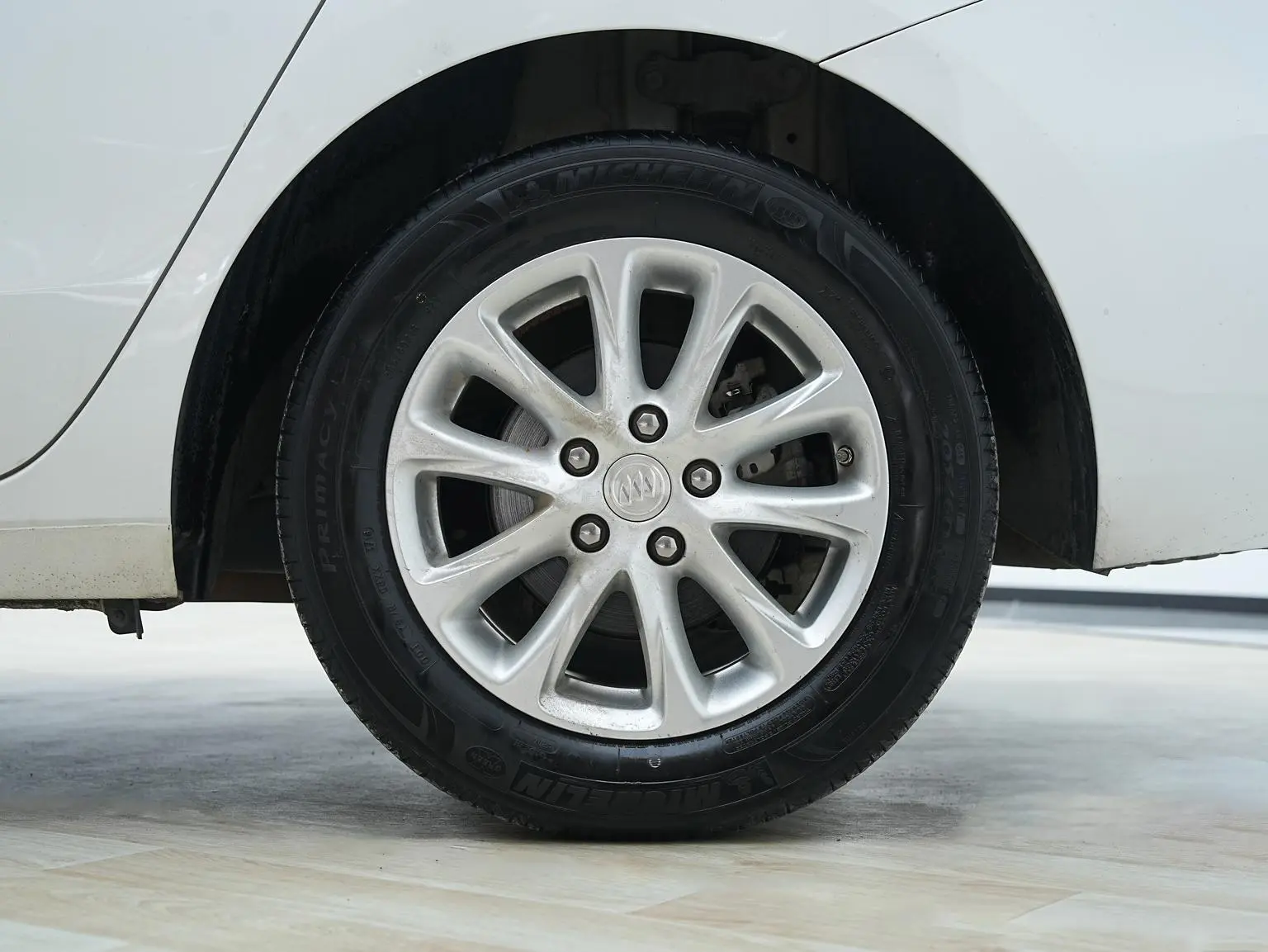 Buick GL6 2019 18T 5 seat Elite China V