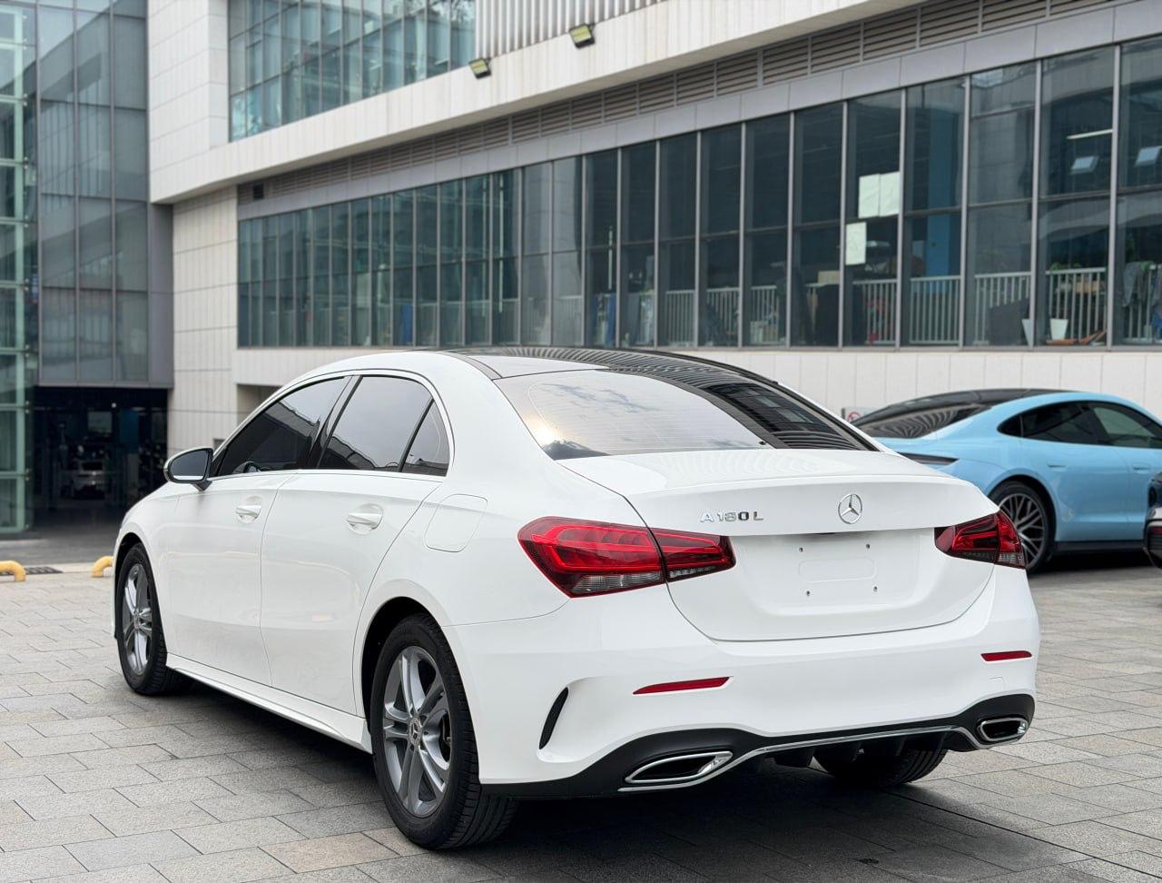 Mercedes-Benz A180L