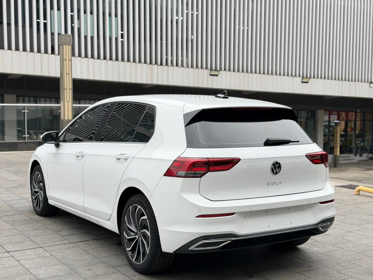 Volkswagen Golf Pro
