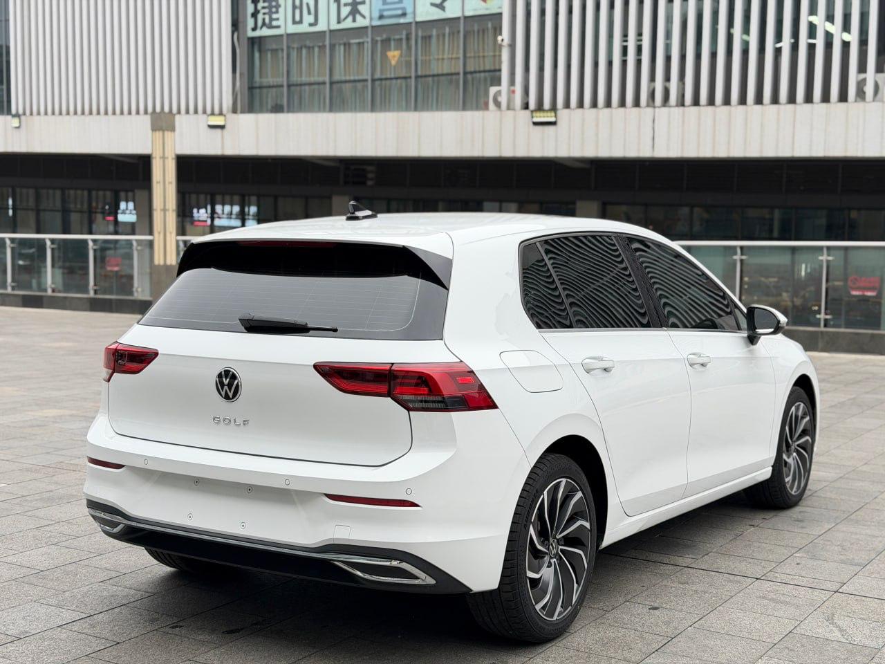 Volkswagen Golf Pro