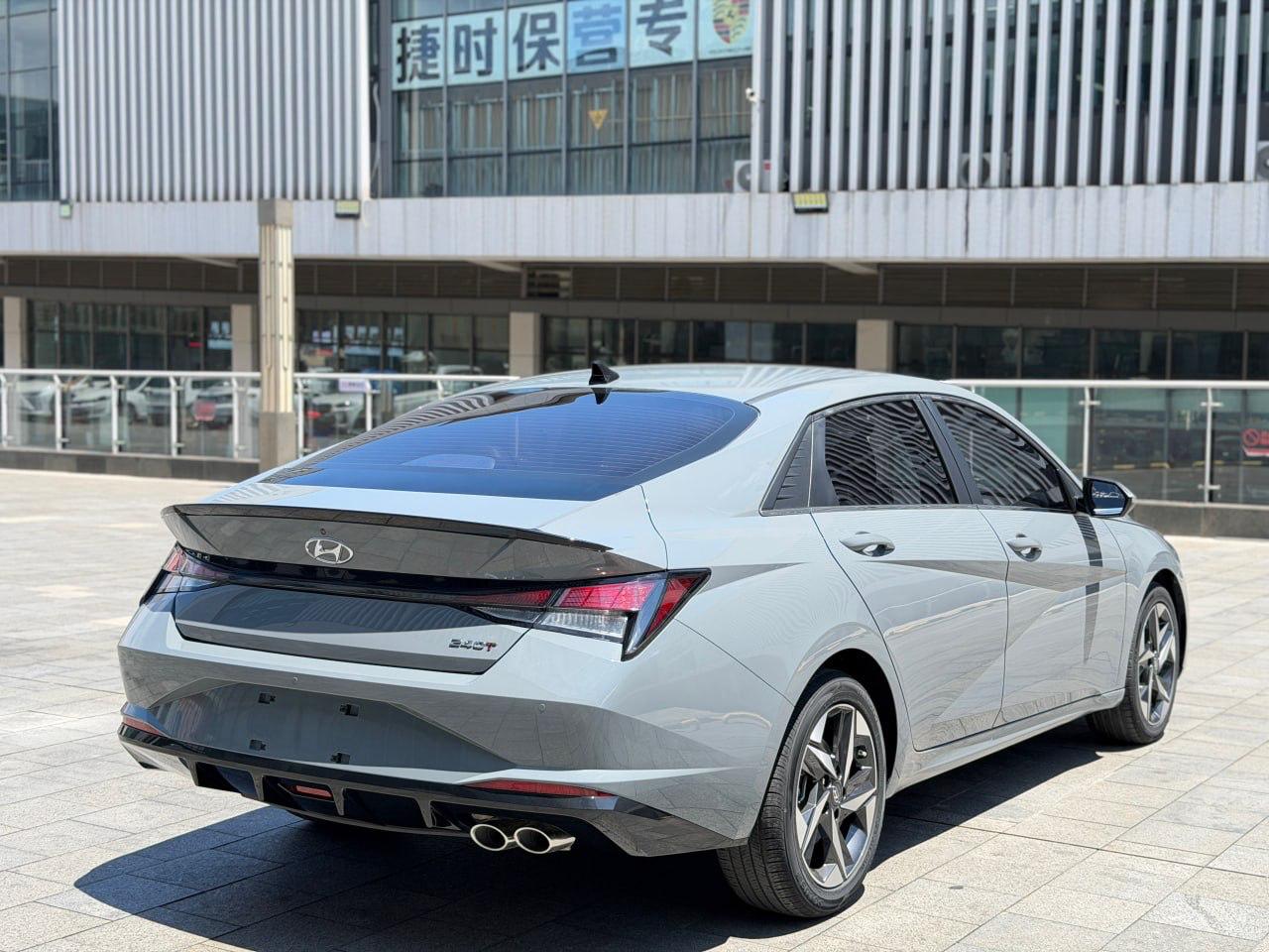 Hyundai Elantra