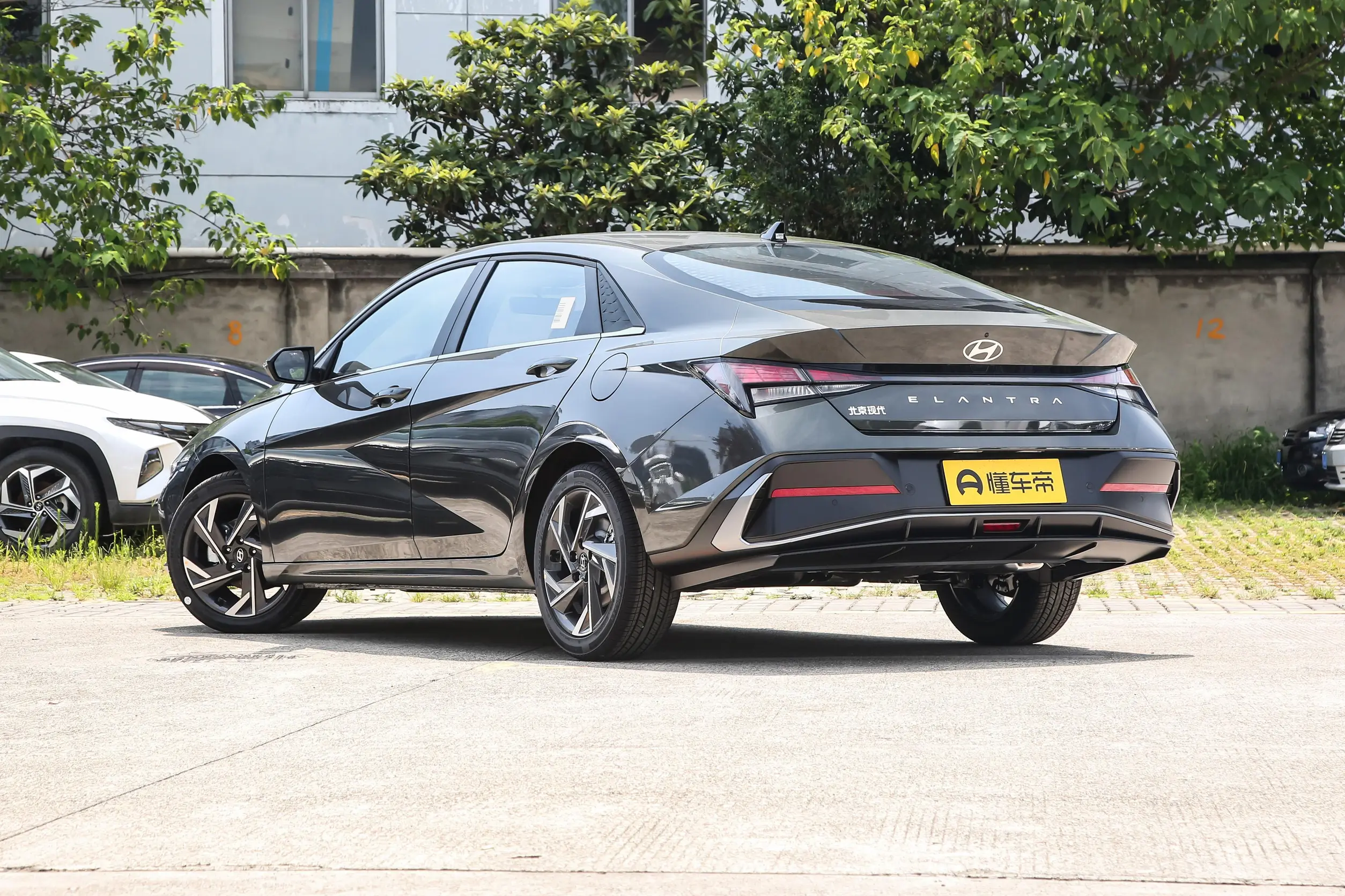 Hyundai Elantra 2025 NEW