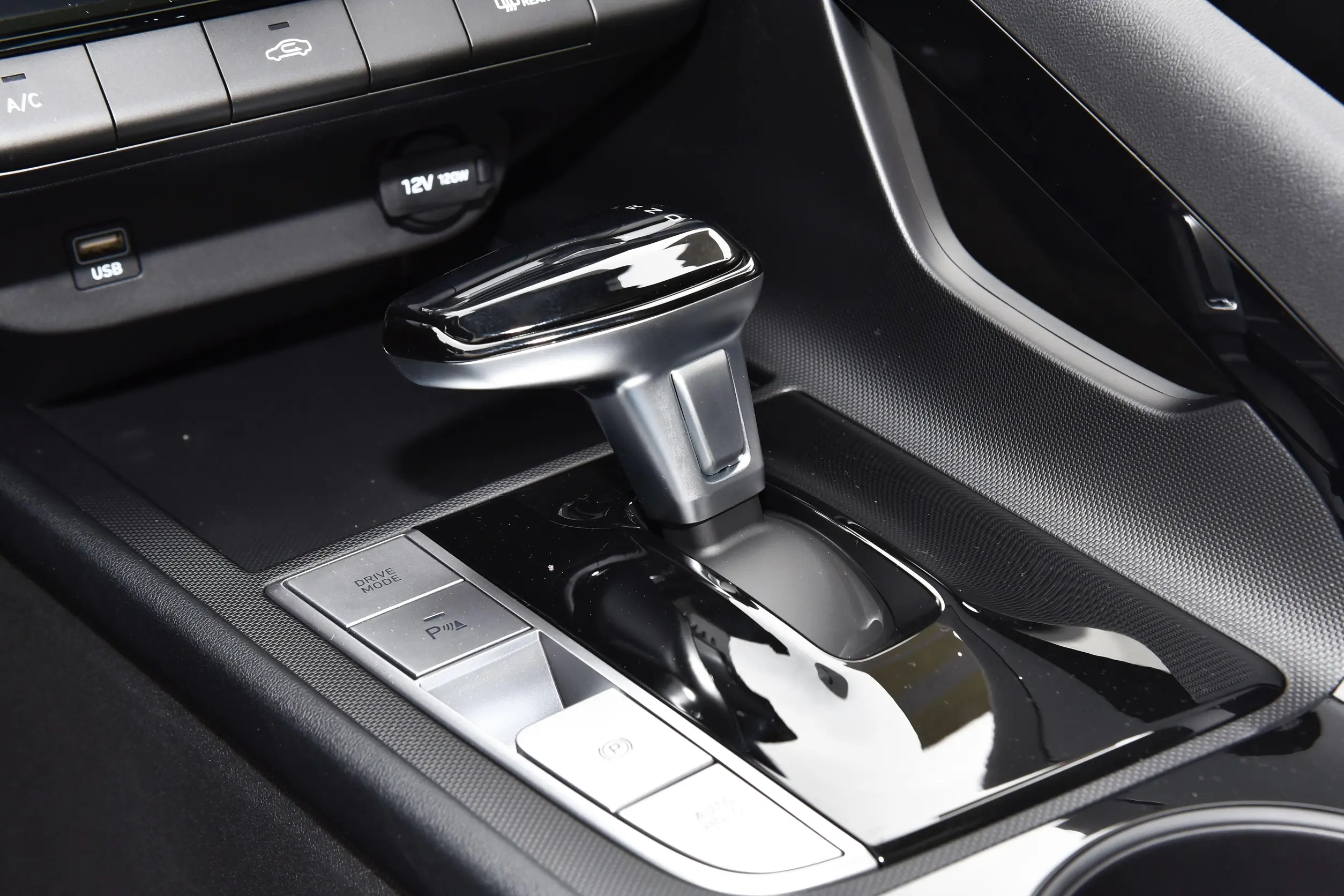 Hyundai Elantra 2025 NEW