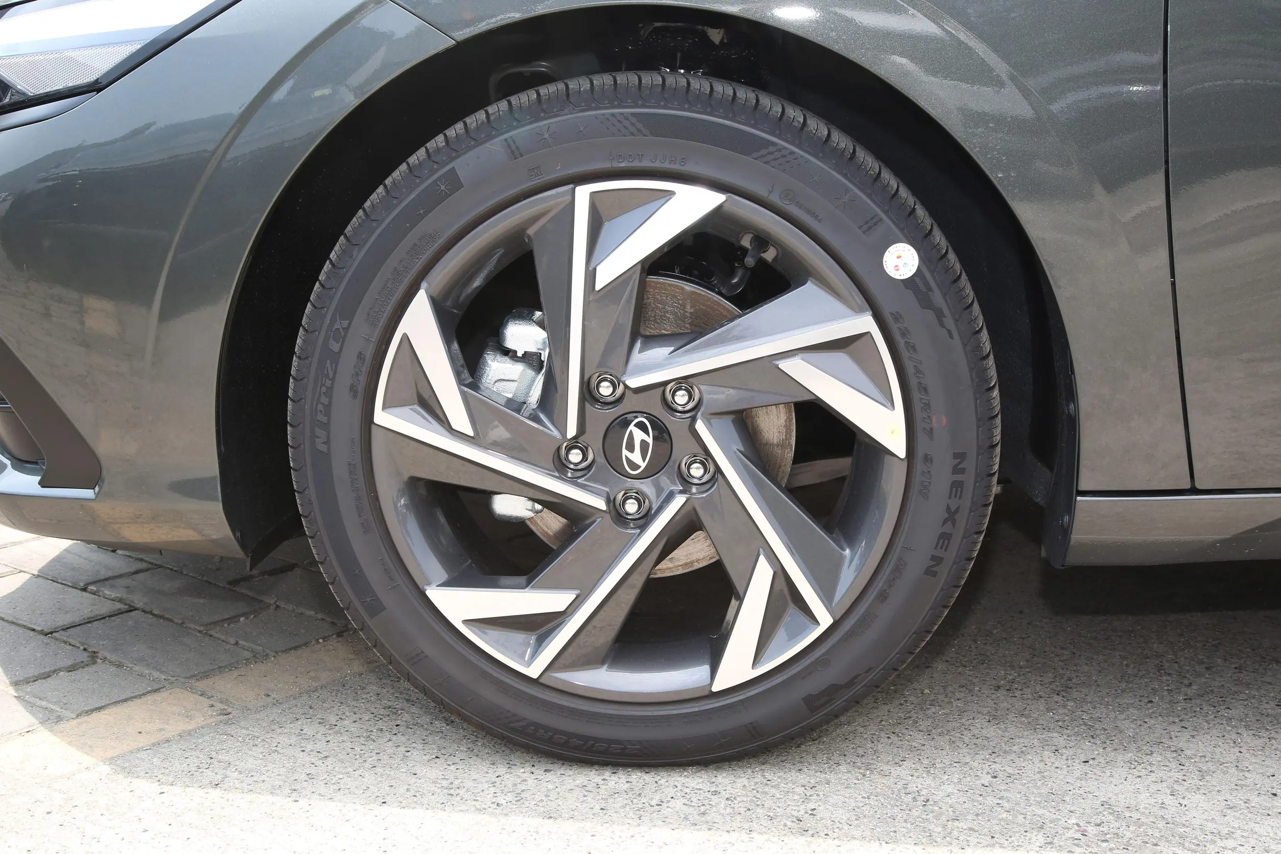 Hyundai Elantra 2025 NEW