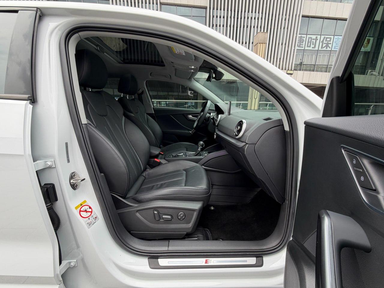 Audi Q2L