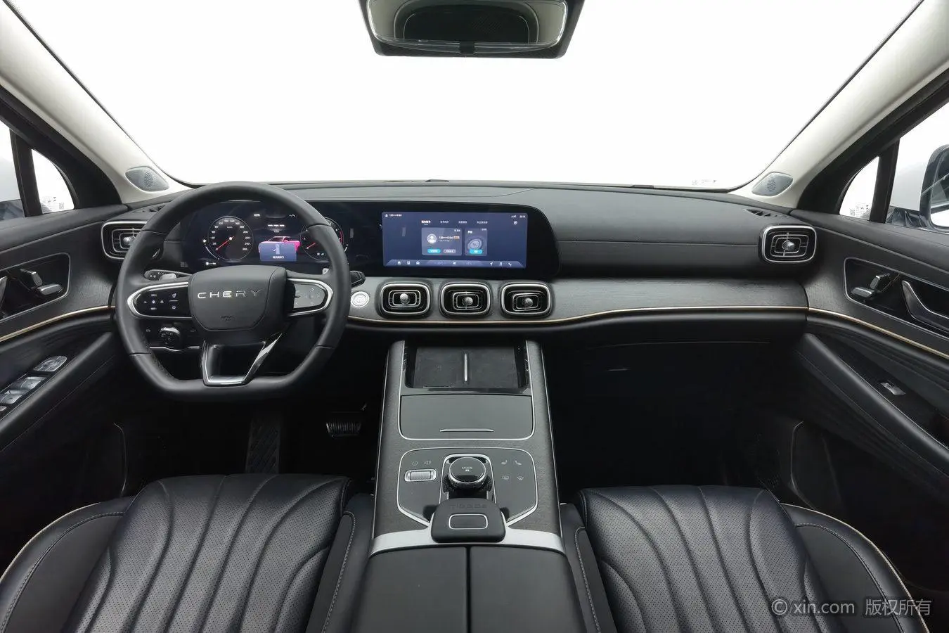 Chery Tiggo 9 2023 2.0T DCT 2WD Luxury 5 seat