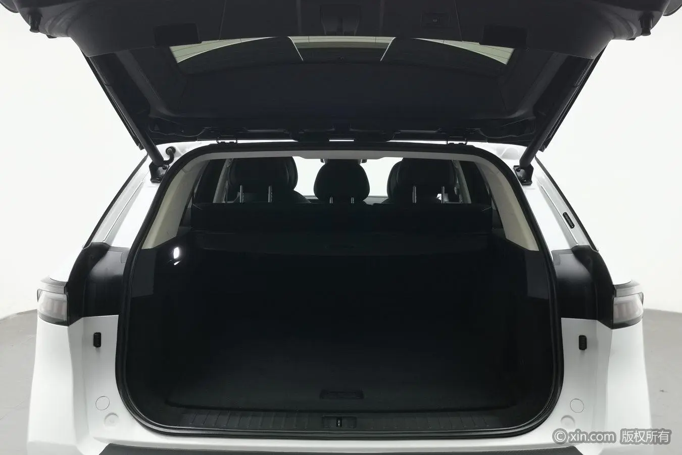 Chery Tiggo 9 2023 2.0T DCT 2WD Luxury 5 seat